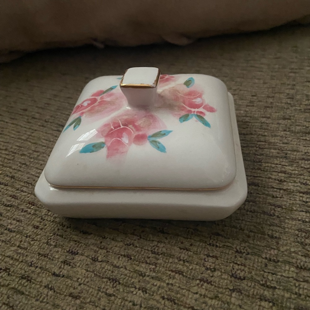 STIFFEL ROSEBUD TRINKET BOX WITH LID